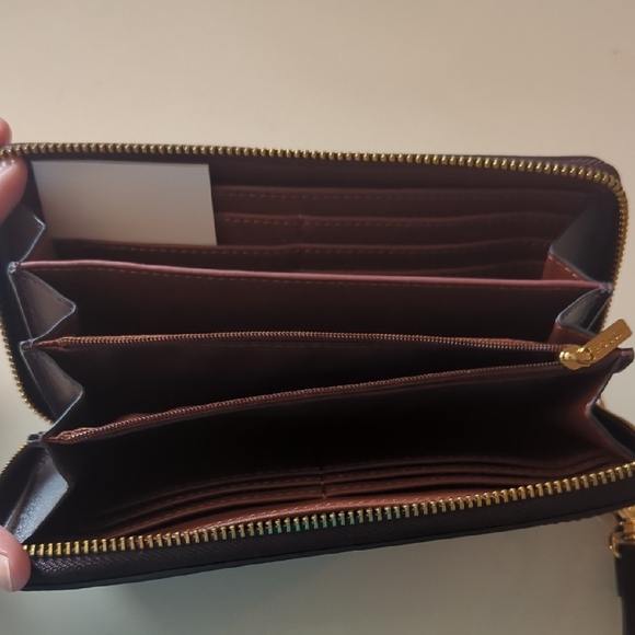 NWT Fossil Patchwork Wristlet Wallet - Picture 4 of 5